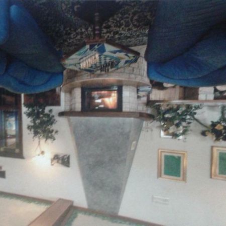 Hotel Cristallo Черрето-Лаґі Екстер'єр фото