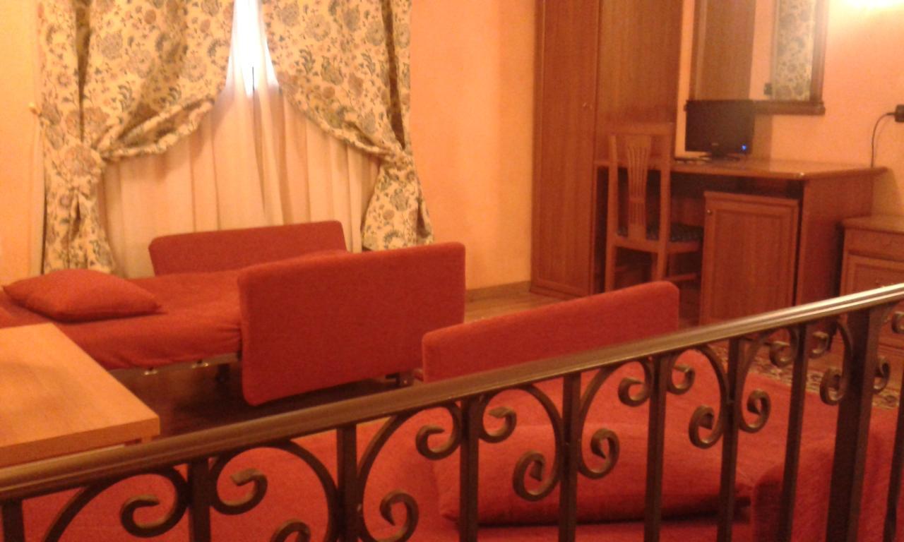 Hotel Cristallo Черрето-Лаґі Екстер'єр фото
